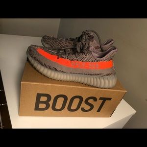 Like New Yeezy Boost 350 Belugas Men’s Size 6
